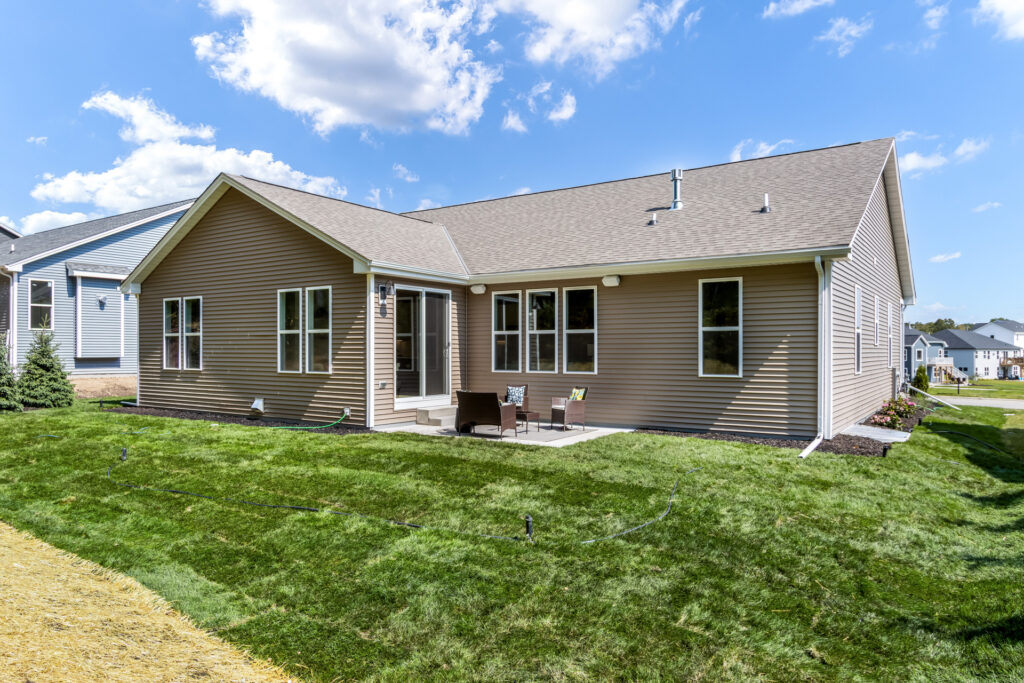 eliza-model-canopy-hill-lot44-stepping-stone-homes-wi-43