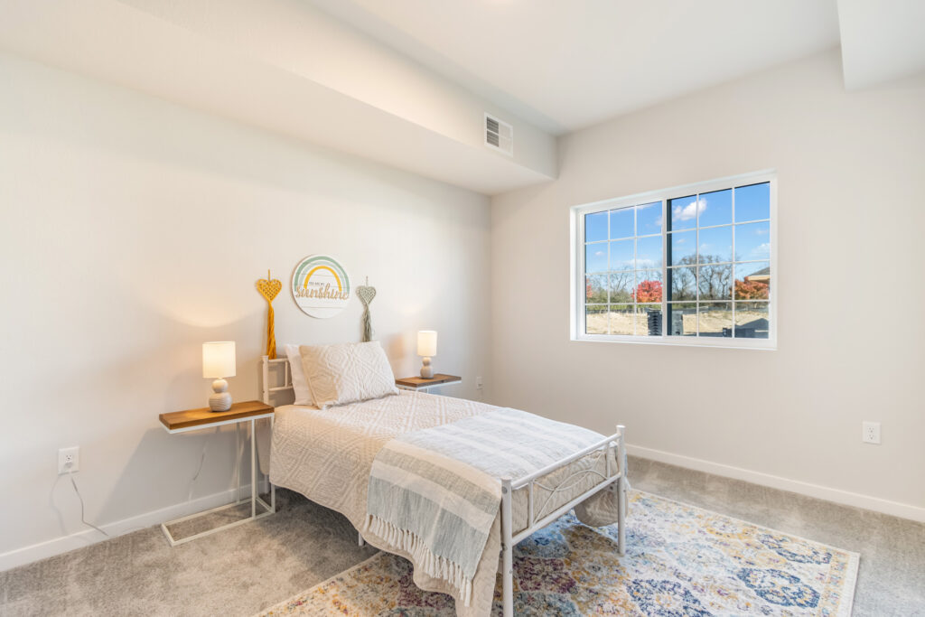 Edgewood Meadows Lower Condo Bedroom