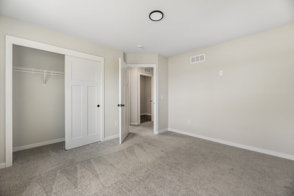 Hudson-Heritage-Park-Lot28-Stepping-Stone-Homes-WI-23